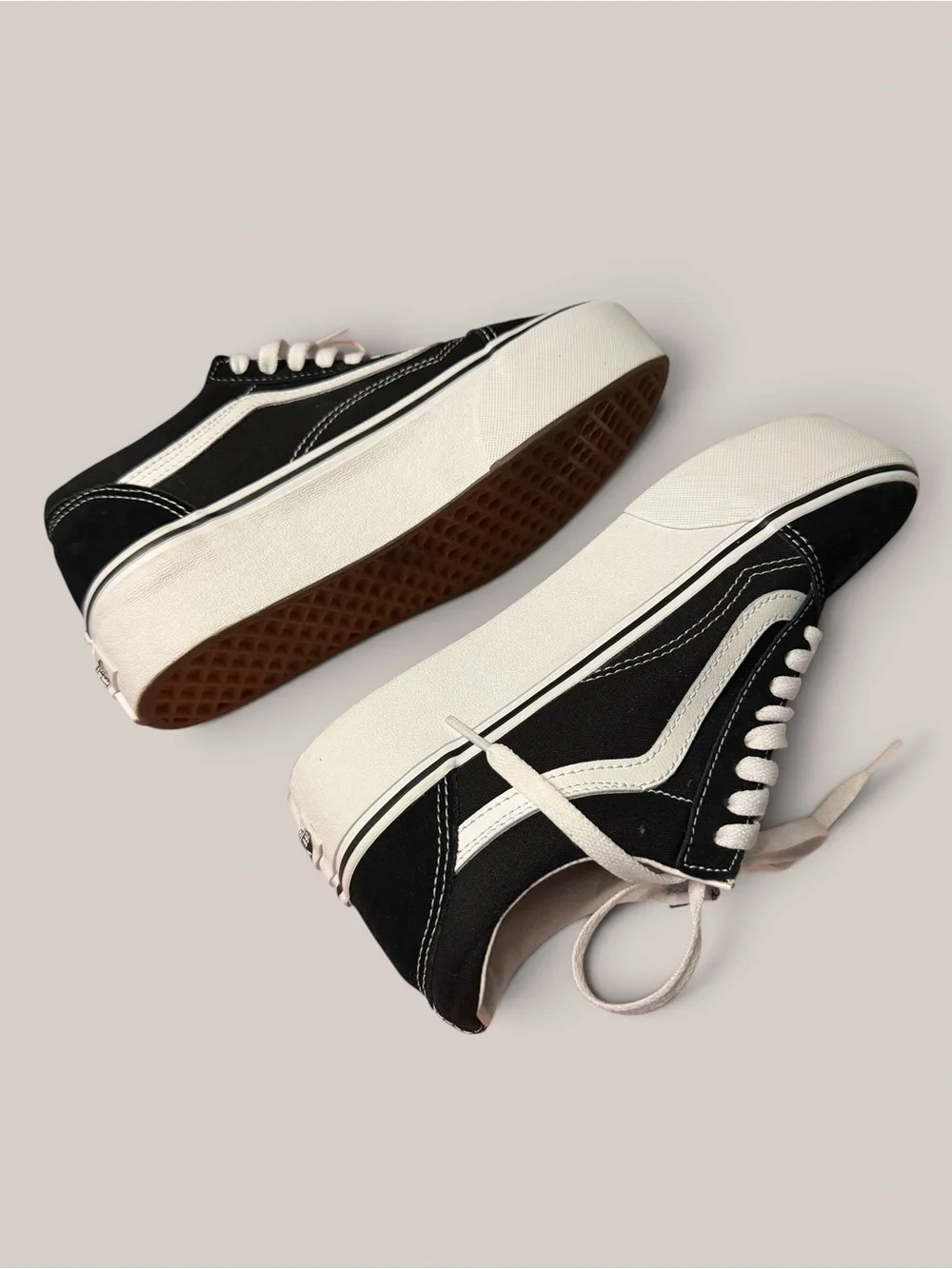 Vans Old Skool platform black & white sneakers